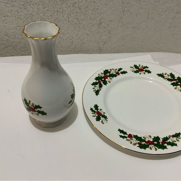 TUDOR ROSE CHINA FESTIVE GARLANDS BUD VASE & SALAD PLATE 8 1/8 ENGLAND G12 - Picture 2 of 11
